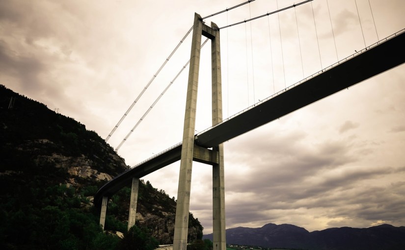 Zwischenruf: 50f –&nbsp;zerrissen