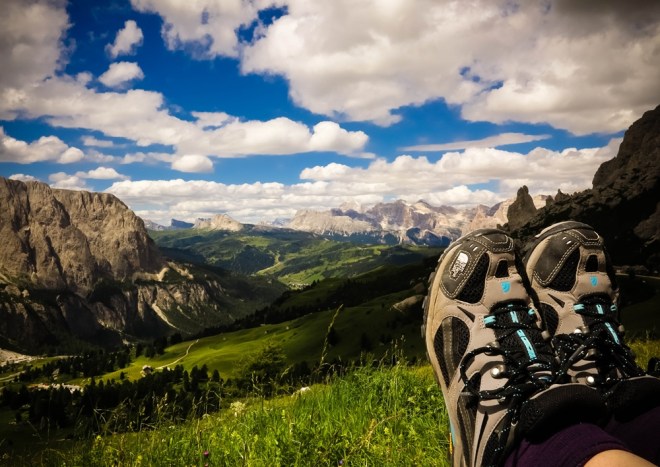 blog_dolomitenwandern-wolken-berge03