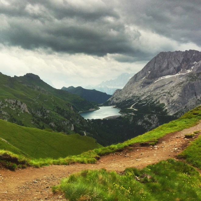 Wolken am Bindelweg in den Südtiroler Dolomiten