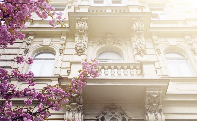 Wien im Glas: die Votivkirche & Anleitung zur Nutzung des Seelenschlüssels: wie geht Traumdeutung auf psychologischer&nbsp;Basis?