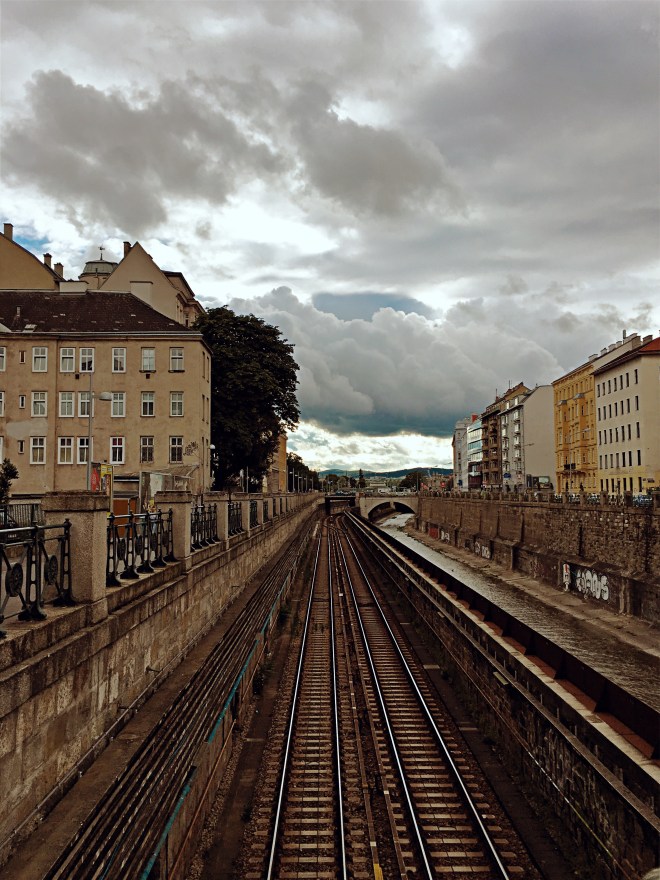 Wientalwolken stadtauswärts